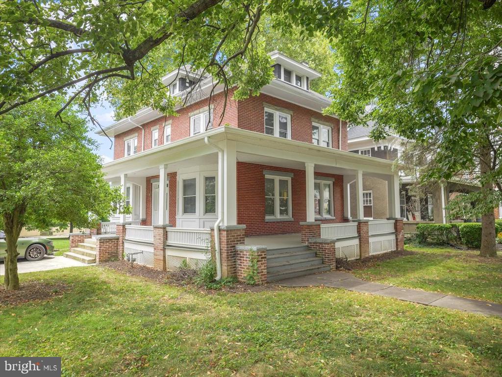 836 OAK HILL AVENUE