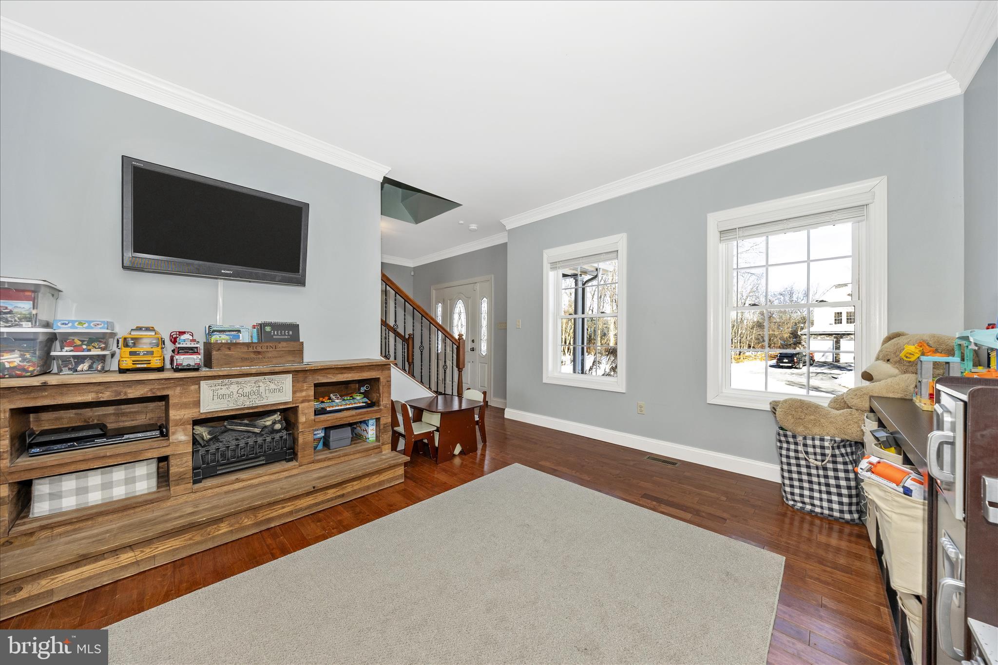 19529 PORTSMOUTH DRIVE