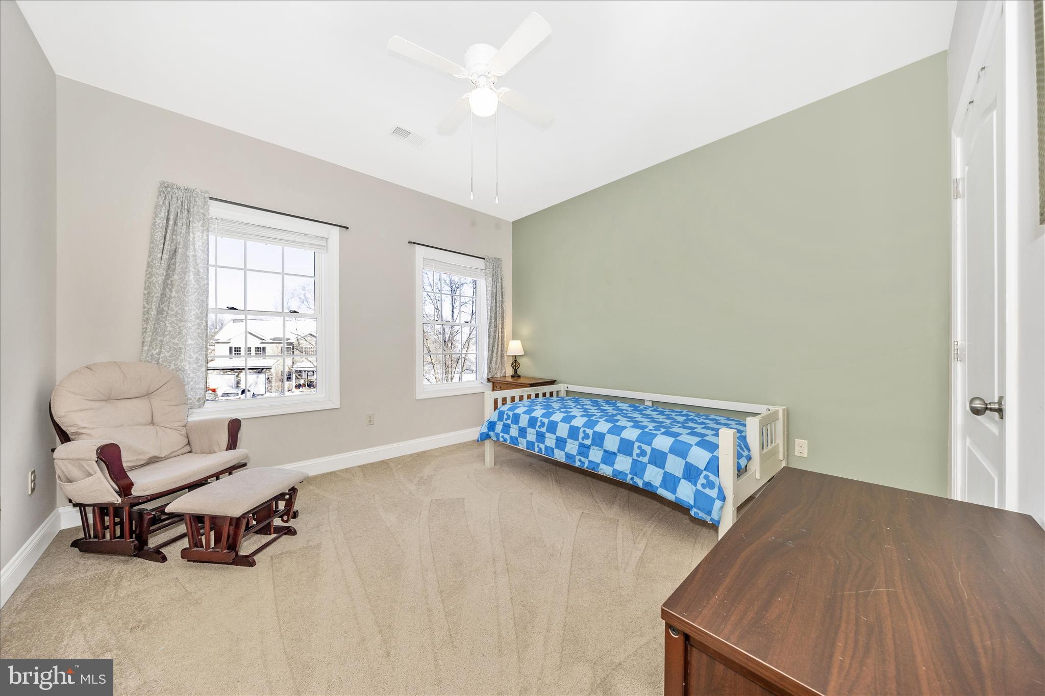 19529 PORTSMOUTH DRIVE