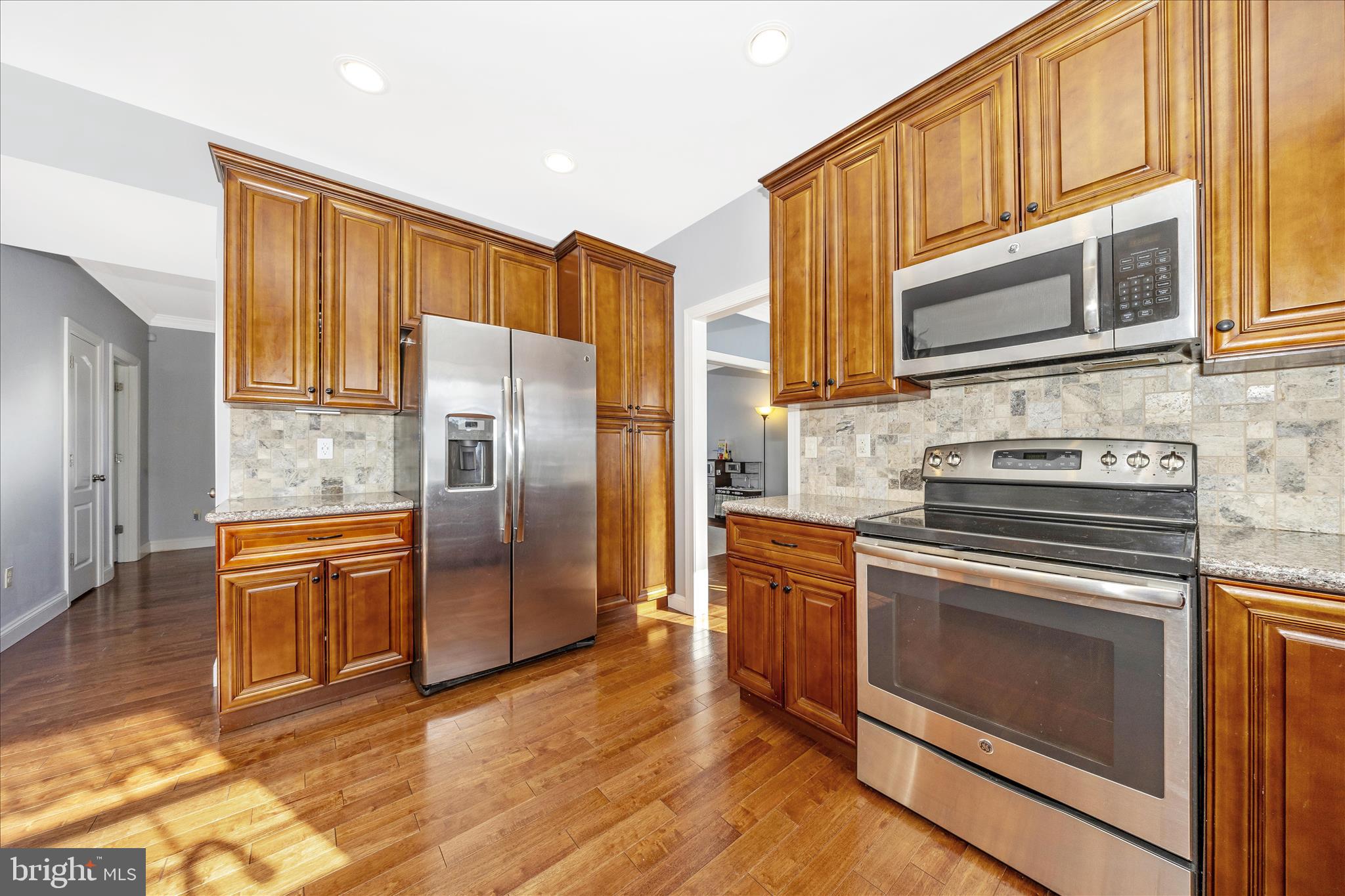 19529 PORTSMOUTH DRIVE