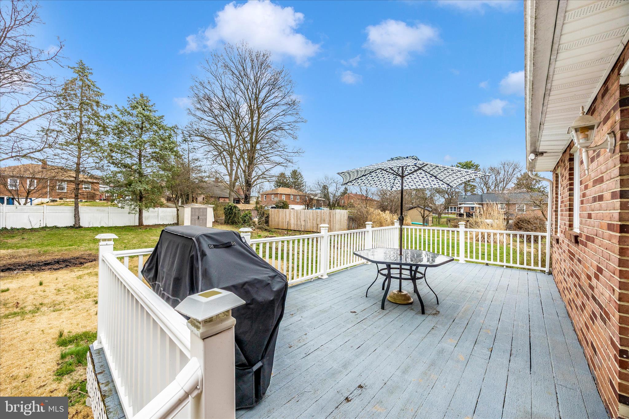 9711 CHAPELWOOD LANE