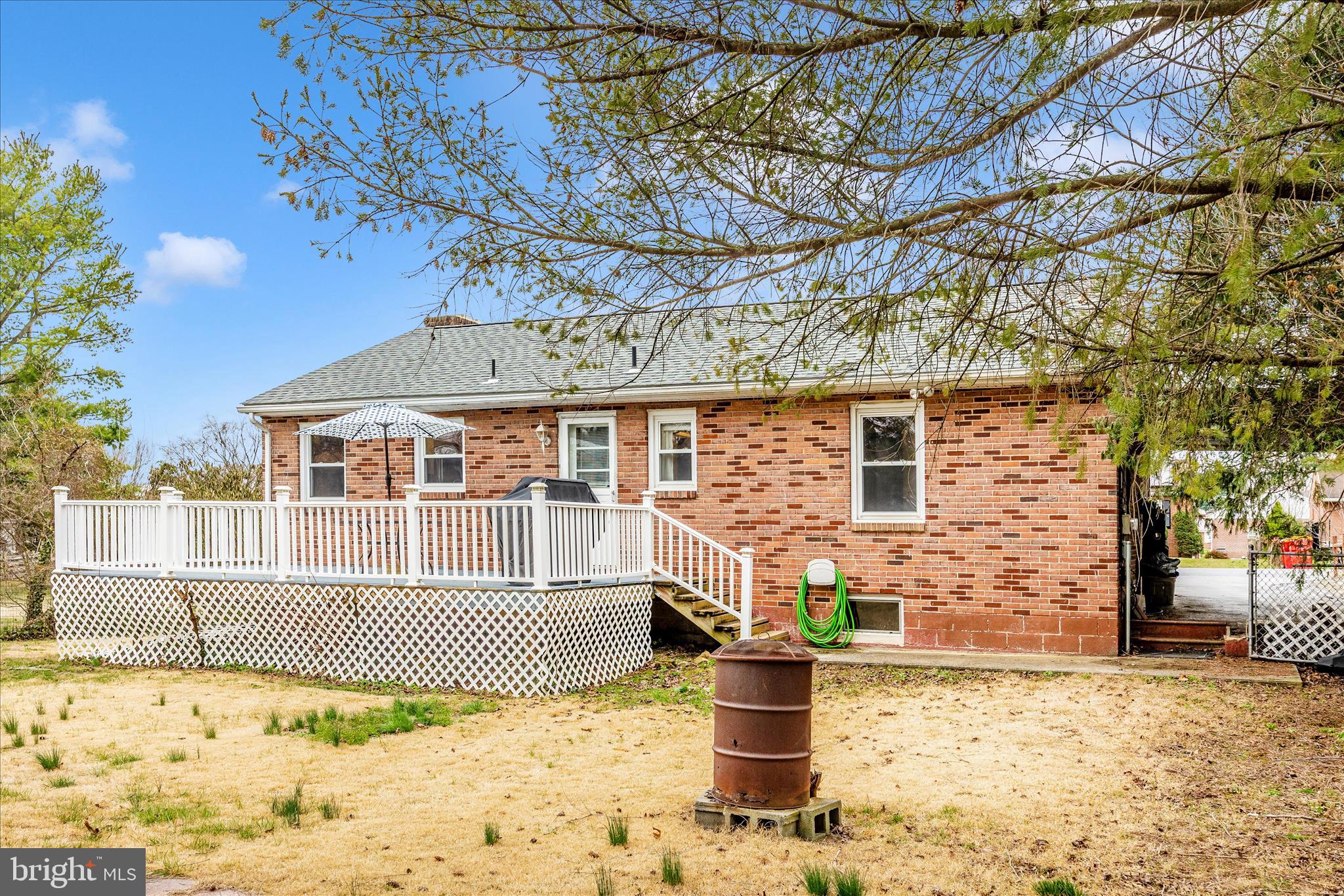 9711 CHAPELWOOD LANE
