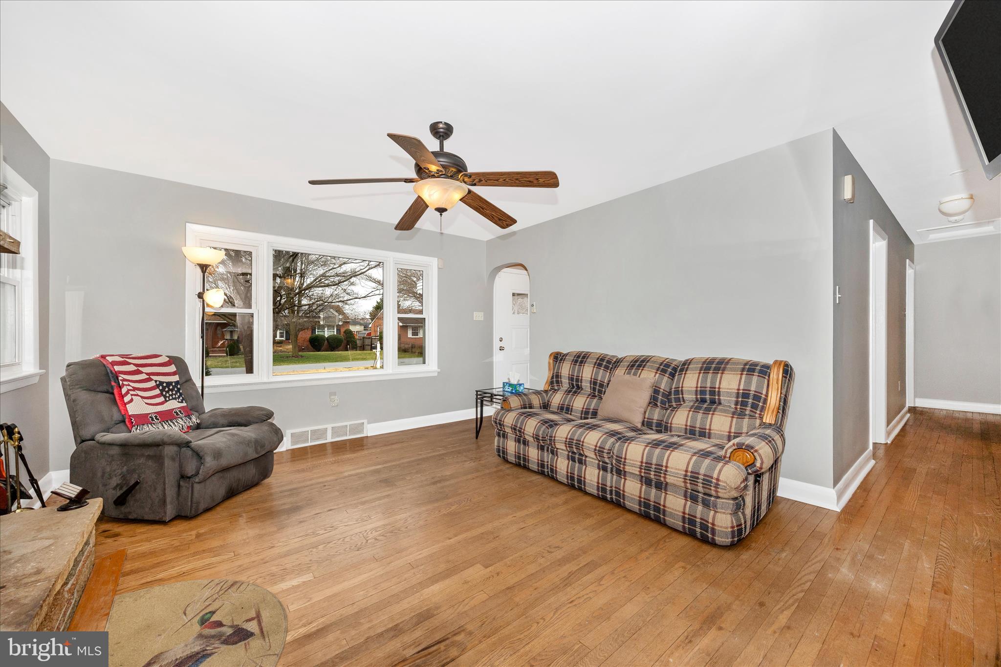 9711 CHAPELWOOD LANE