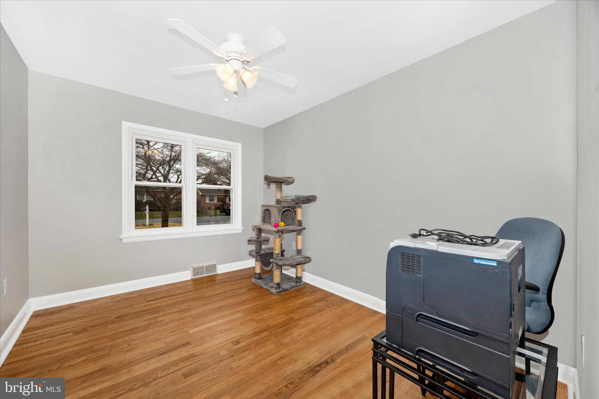 9711 CHAPELWOOD LANE