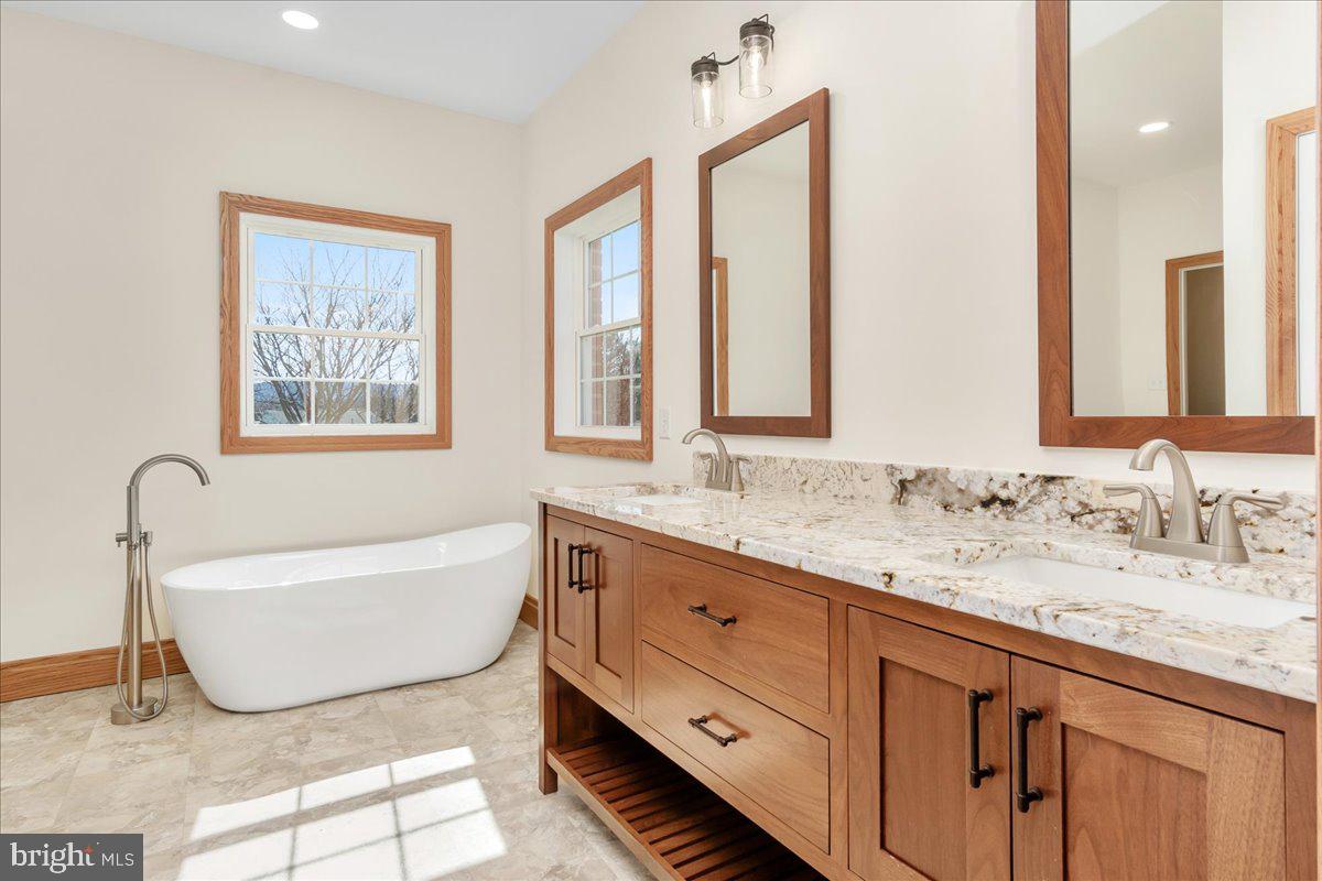 21611 LEITERSBURG SMITHSBURG ROAD