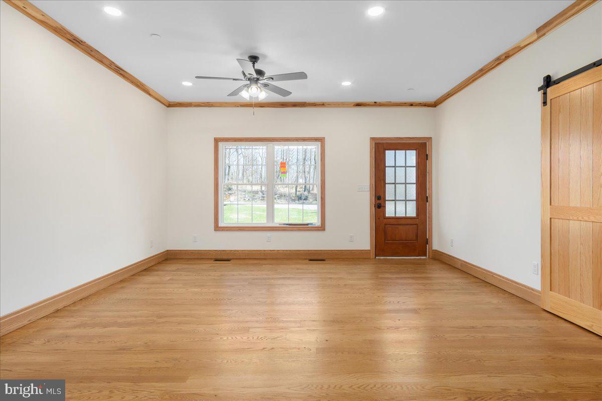 21611 LEITERSBURG SMITHSBURG ROAD