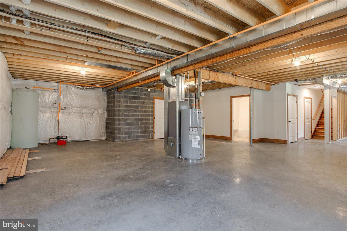 21611 LEITERSBURG SMITHSBURG ROAD
