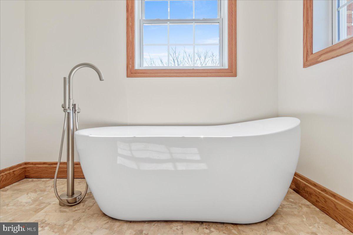 21611 LEITERSBURG SMITHSBURG ROAD