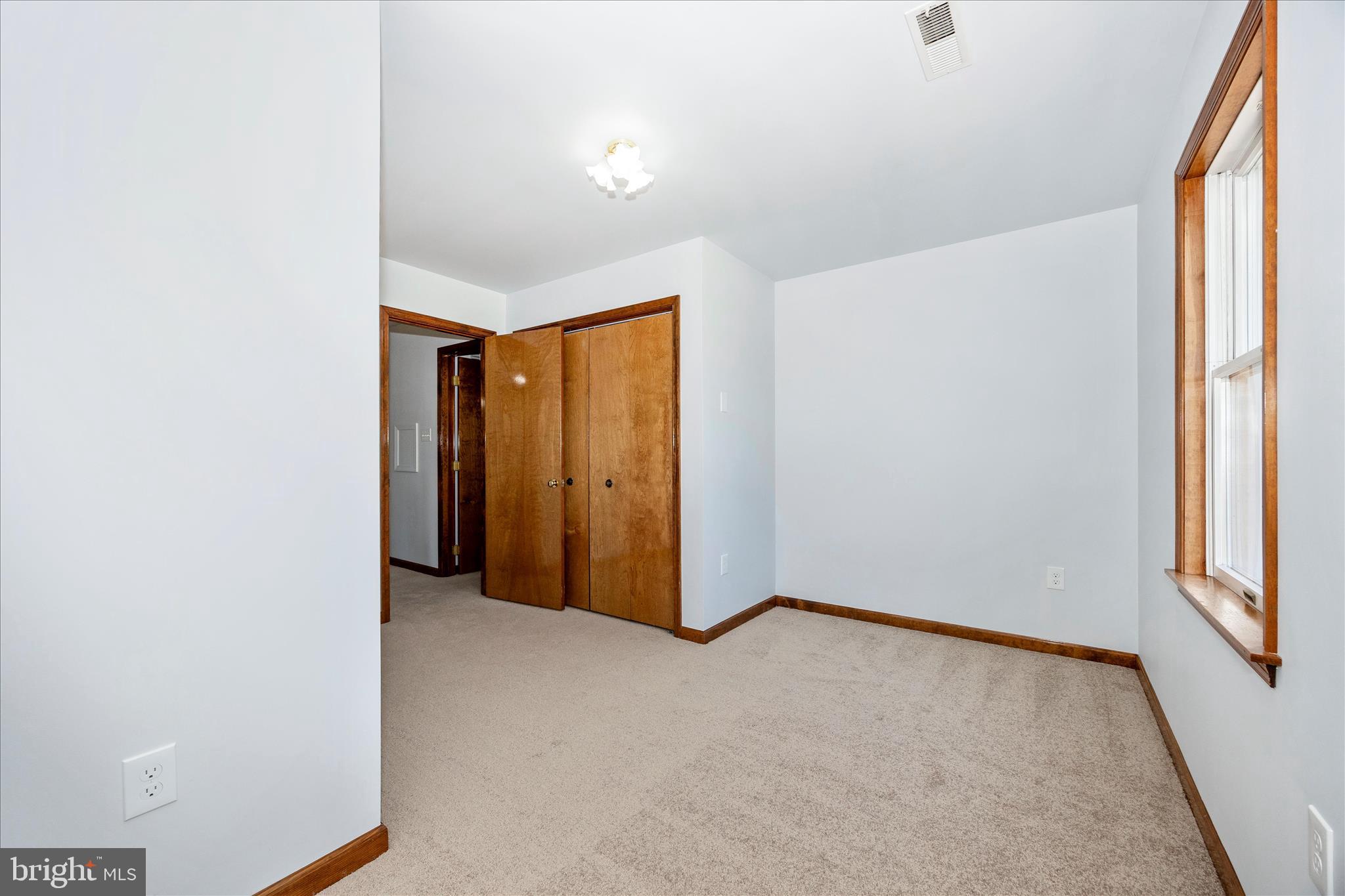 19231 DEER PATH