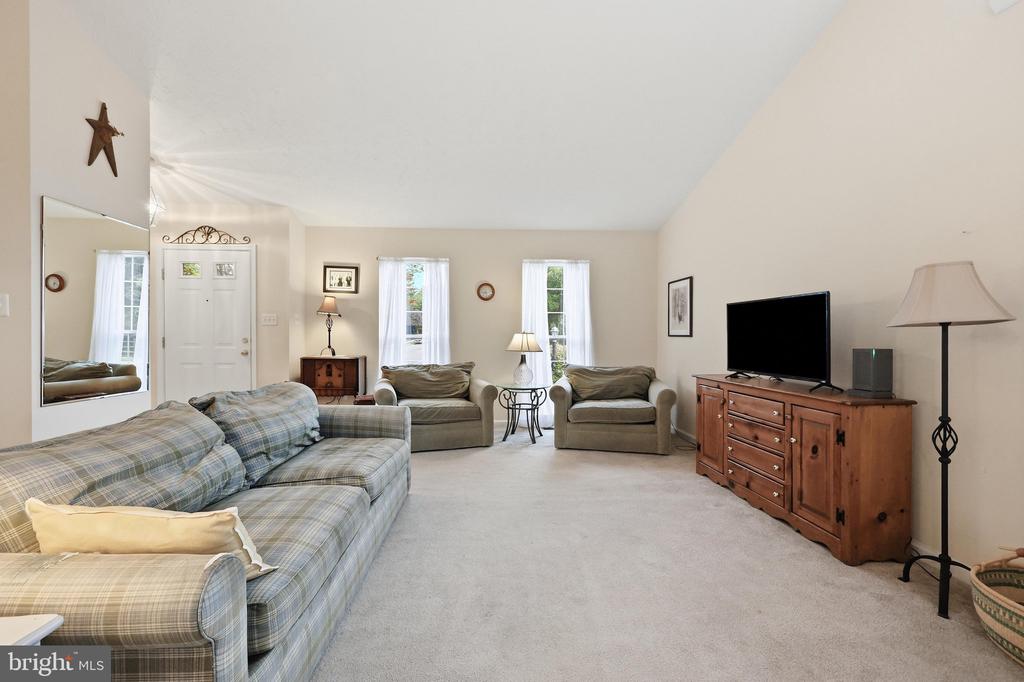 403 ELM CREST AVENUE