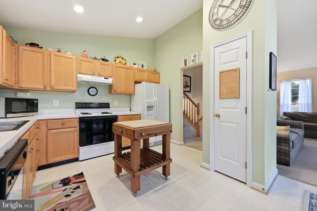 403 ELM CREST AVENUE