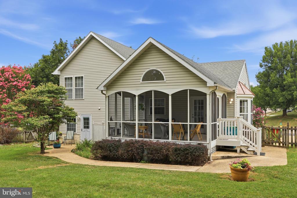 403 ELM CREST AVENUE