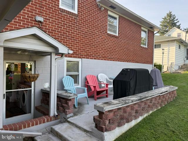 918 GUILFORD AVENUE