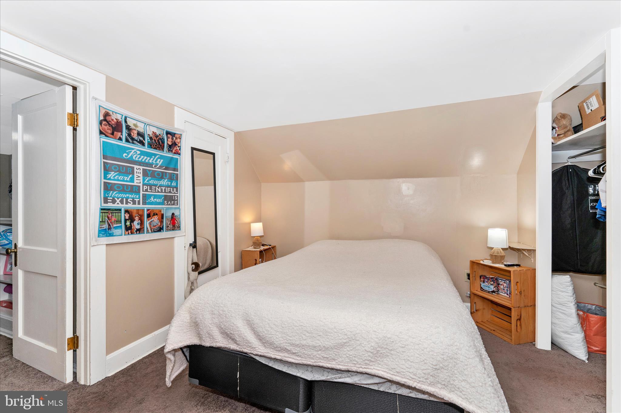 1052 FAIRVIEW ROAD