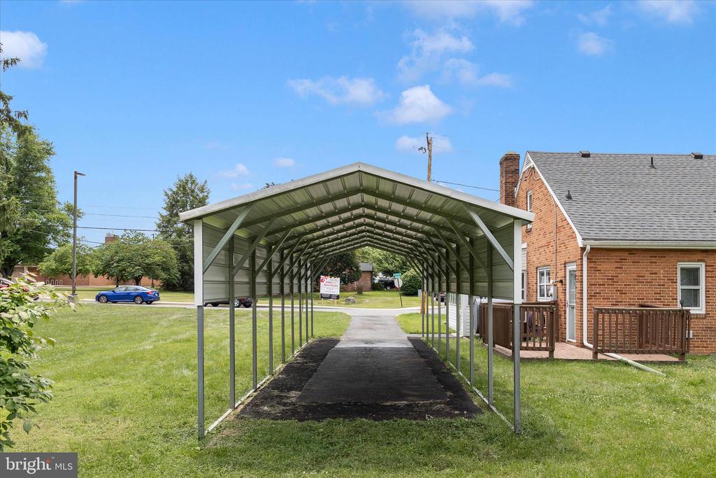 17534 LINCOLNSHIRE ROAD