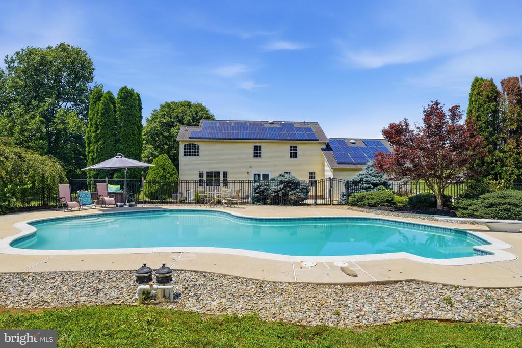 5325 HOLLOW TREE LANE