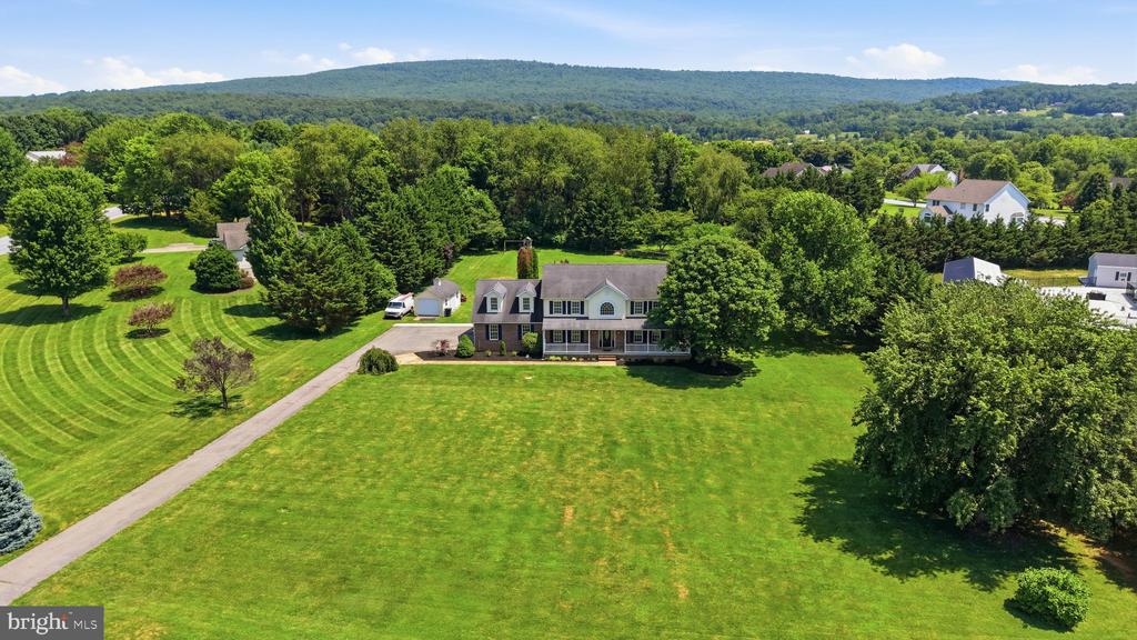 5325 HOLLOW TREE LANE