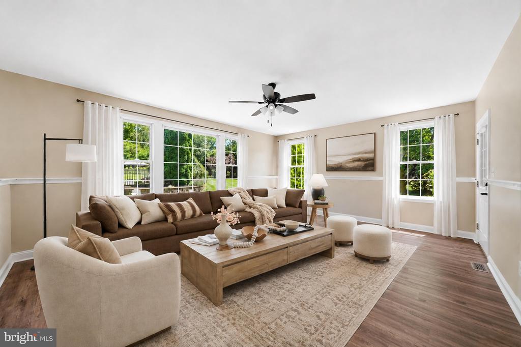 5325 HOLLOW TREE LANE