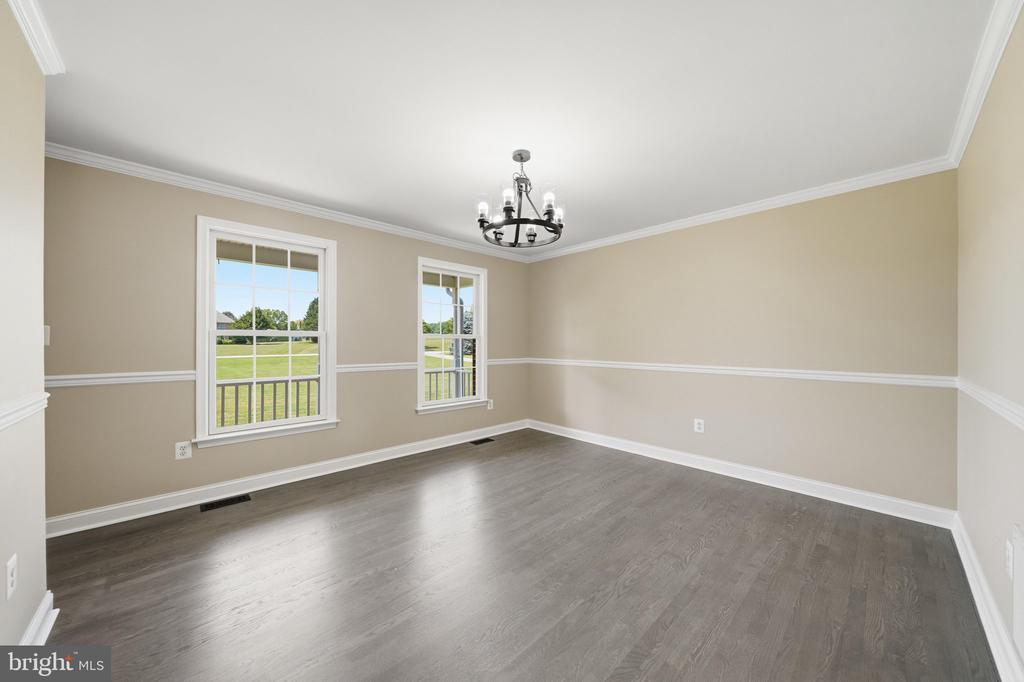 5325 HOLLOW TREE LANE