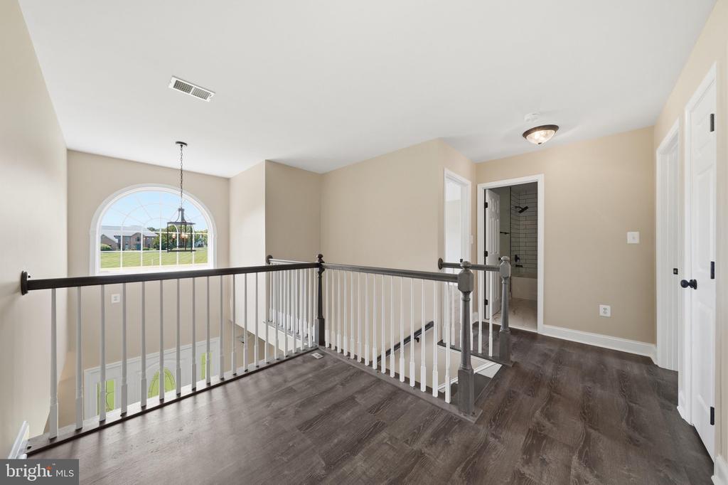 5325 HOLLOW TREE LANE