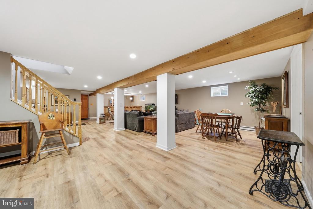 24 SPRINGFIELD LANE