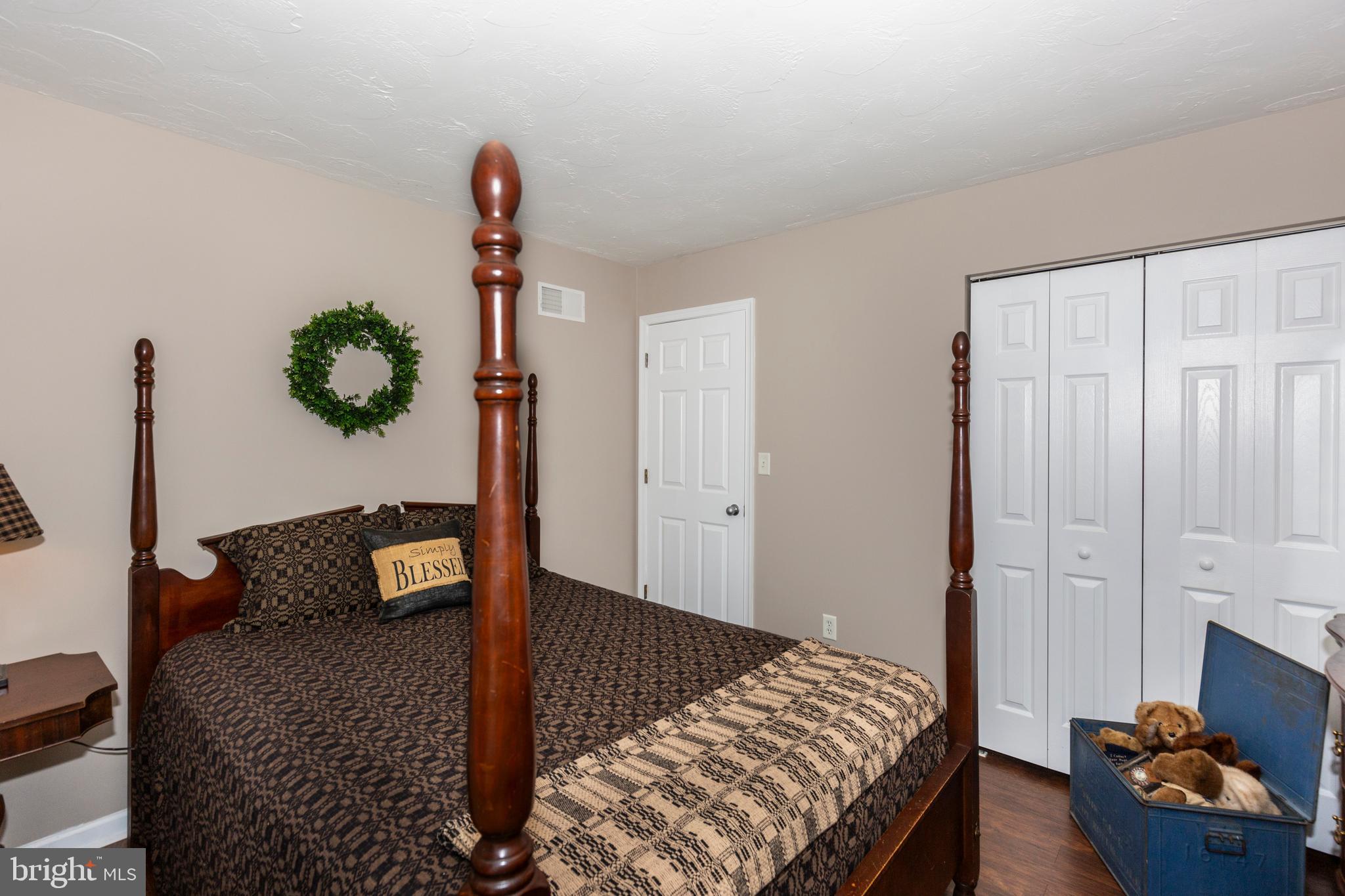 25 S Allwood DRIVE