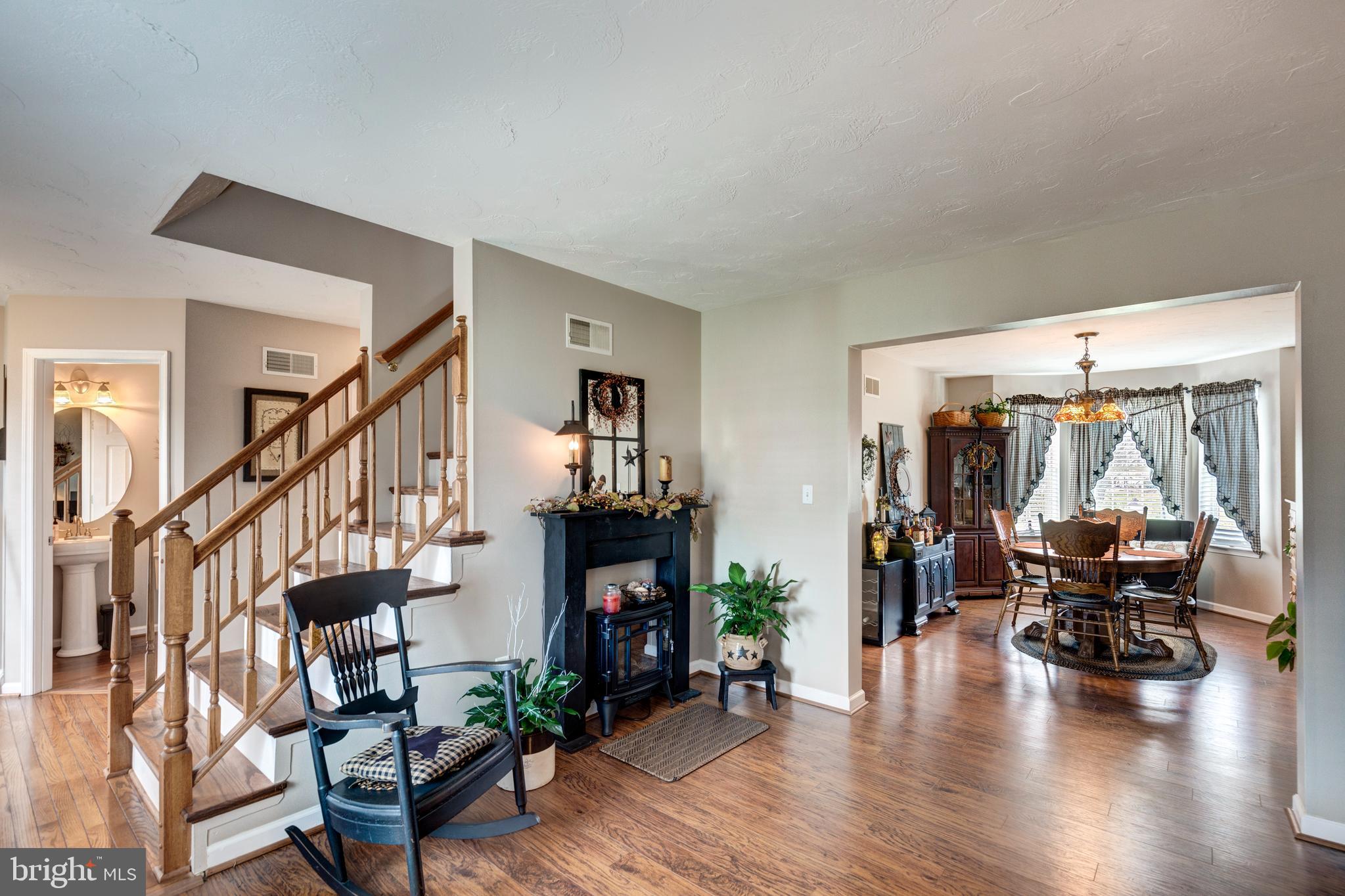 25 S Allwood DRIVE