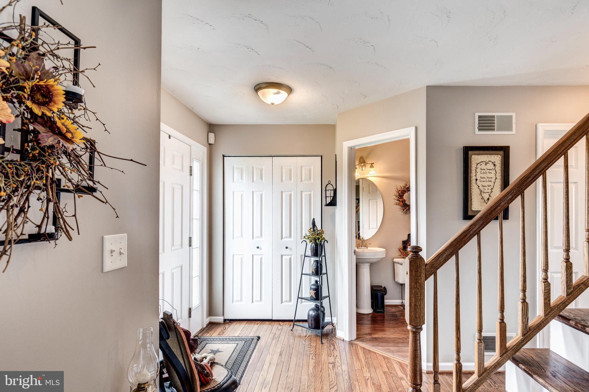 25 S Allwood DRIVE