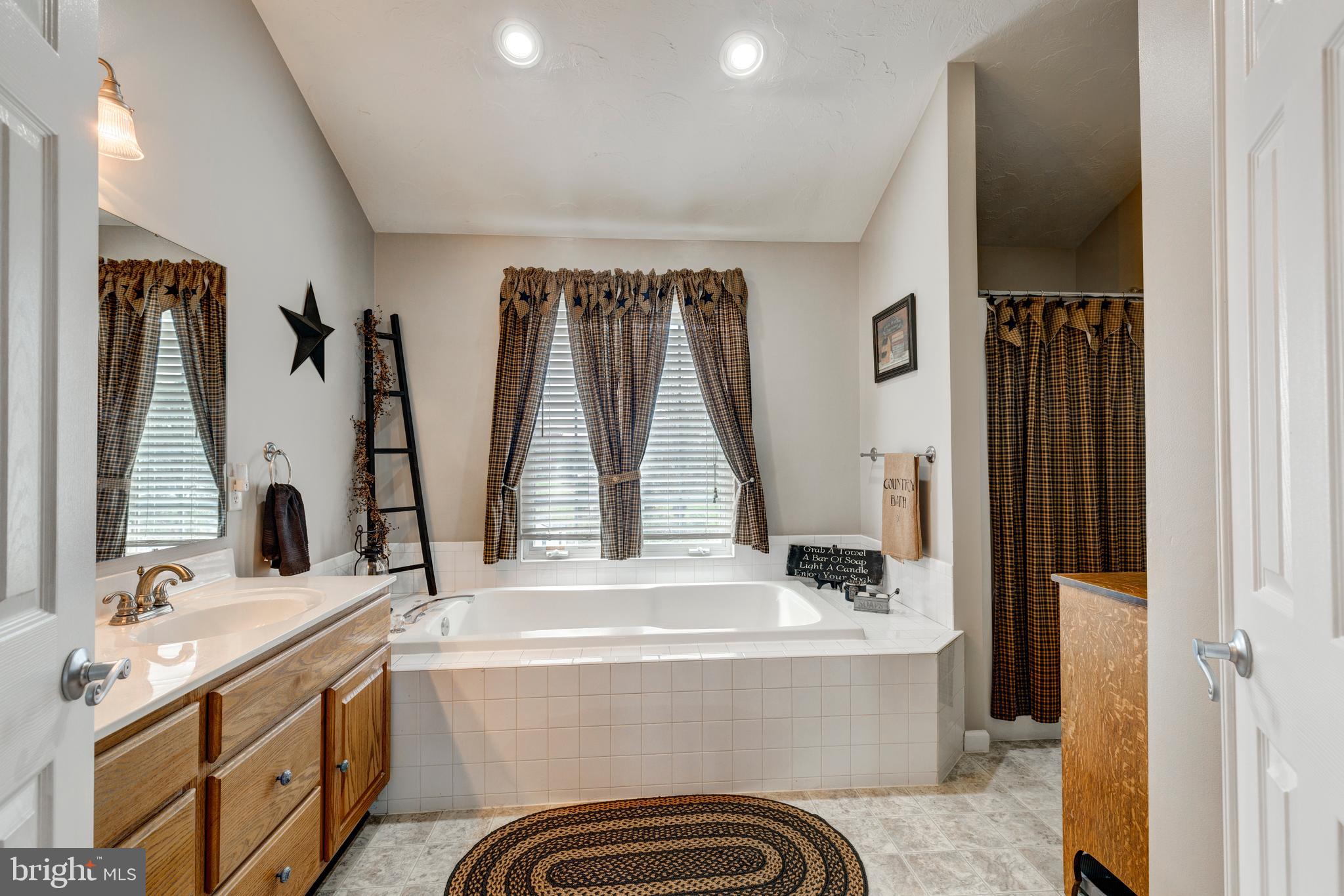 25 S Allwood DRIVE