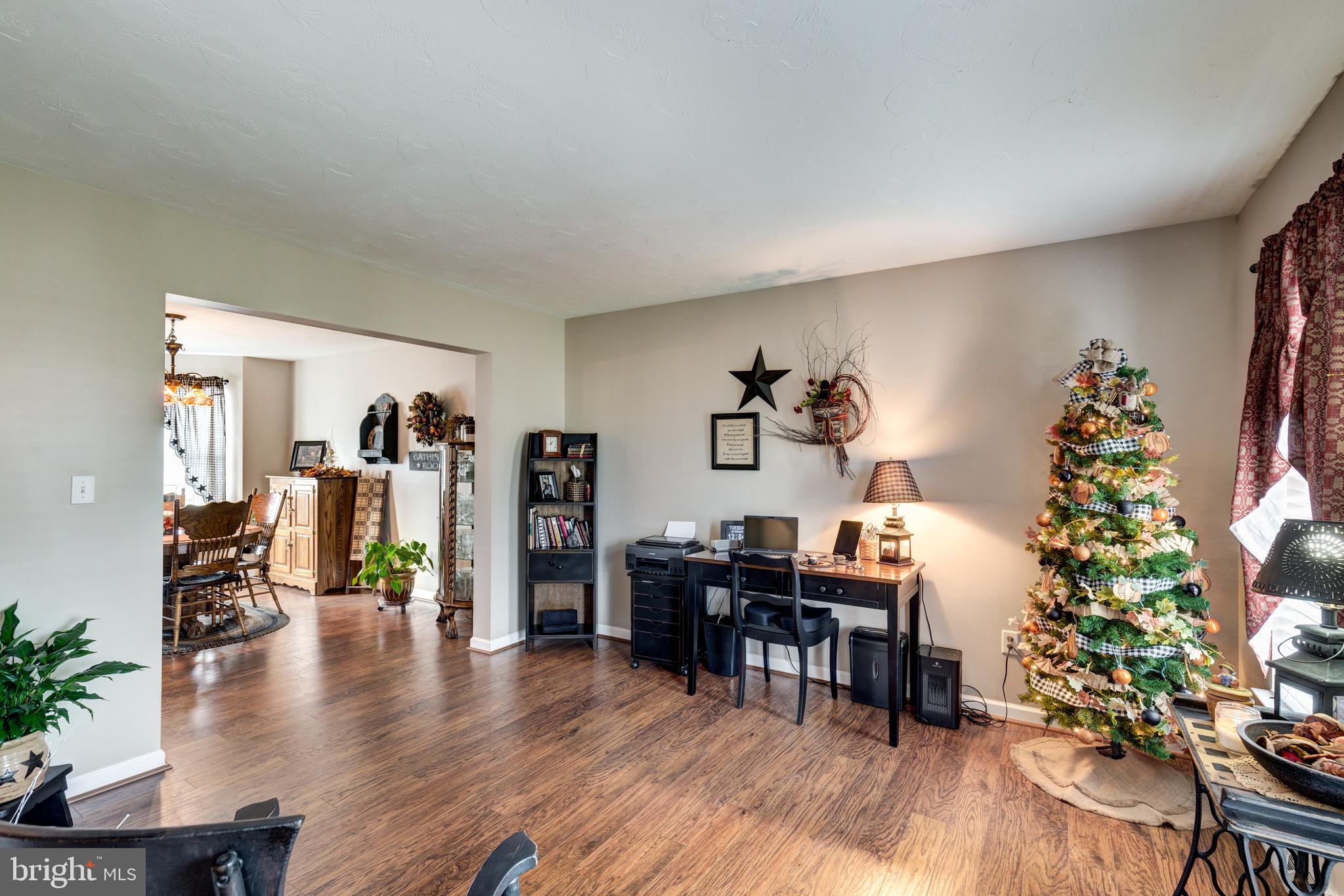 25 S Allwood DRIVE