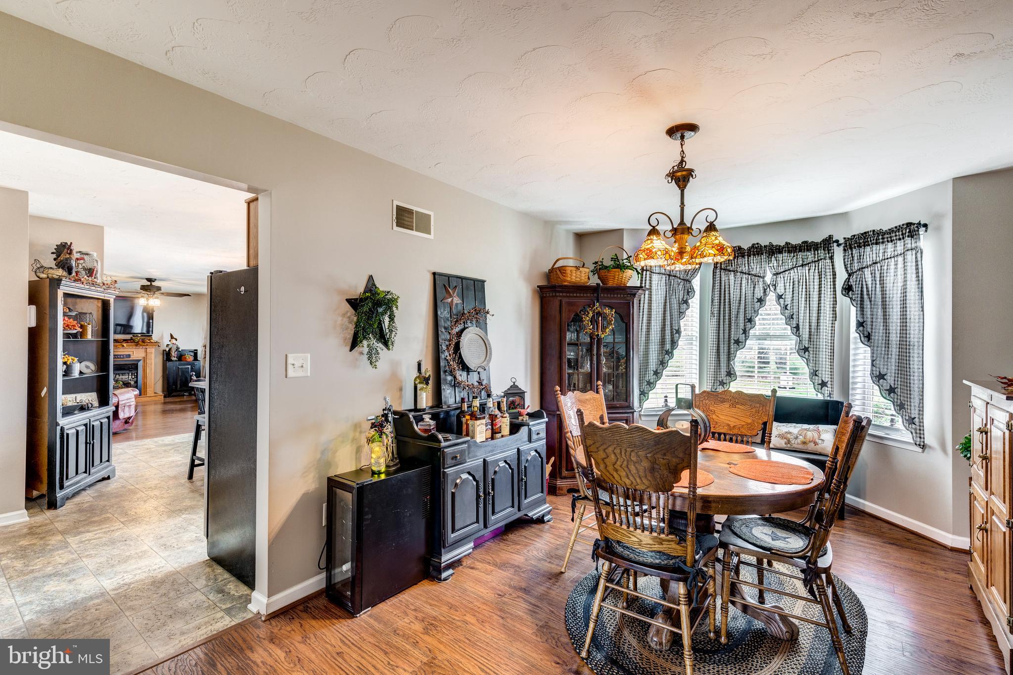 25 S Allwood DRIVE
