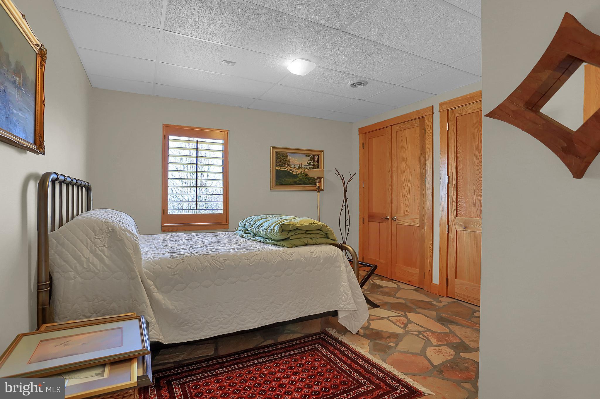 12576 Stone Crest CIRCLE