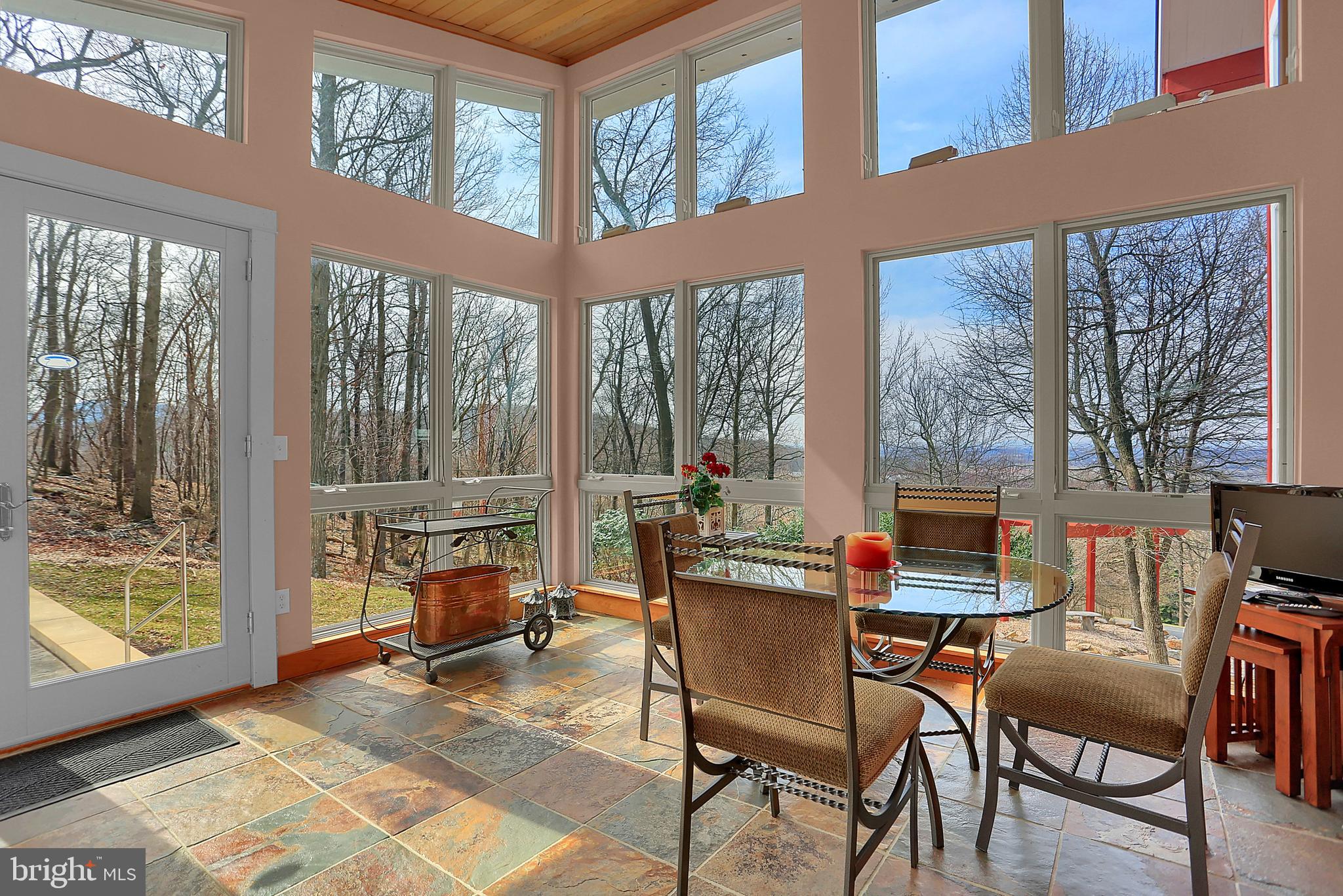 12576 Stone Crest CIRCLE