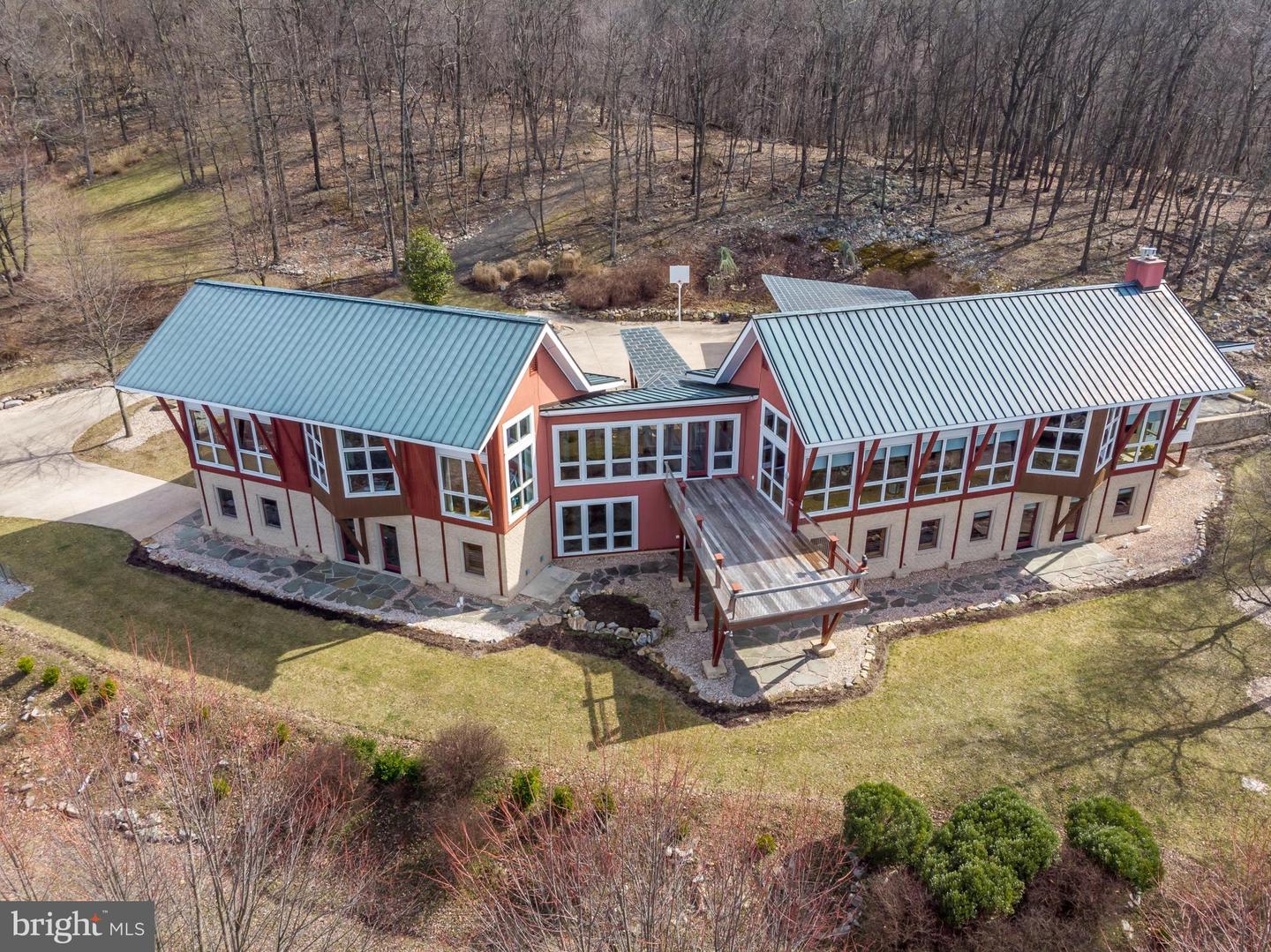 12576 Stone Crest CIRCLE