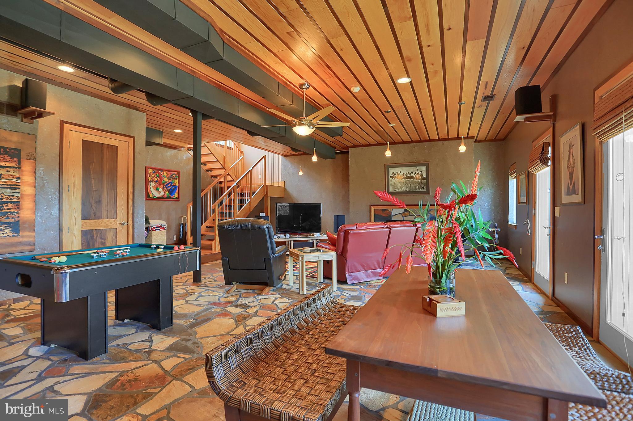 12576 Stone Crest CIRCLE