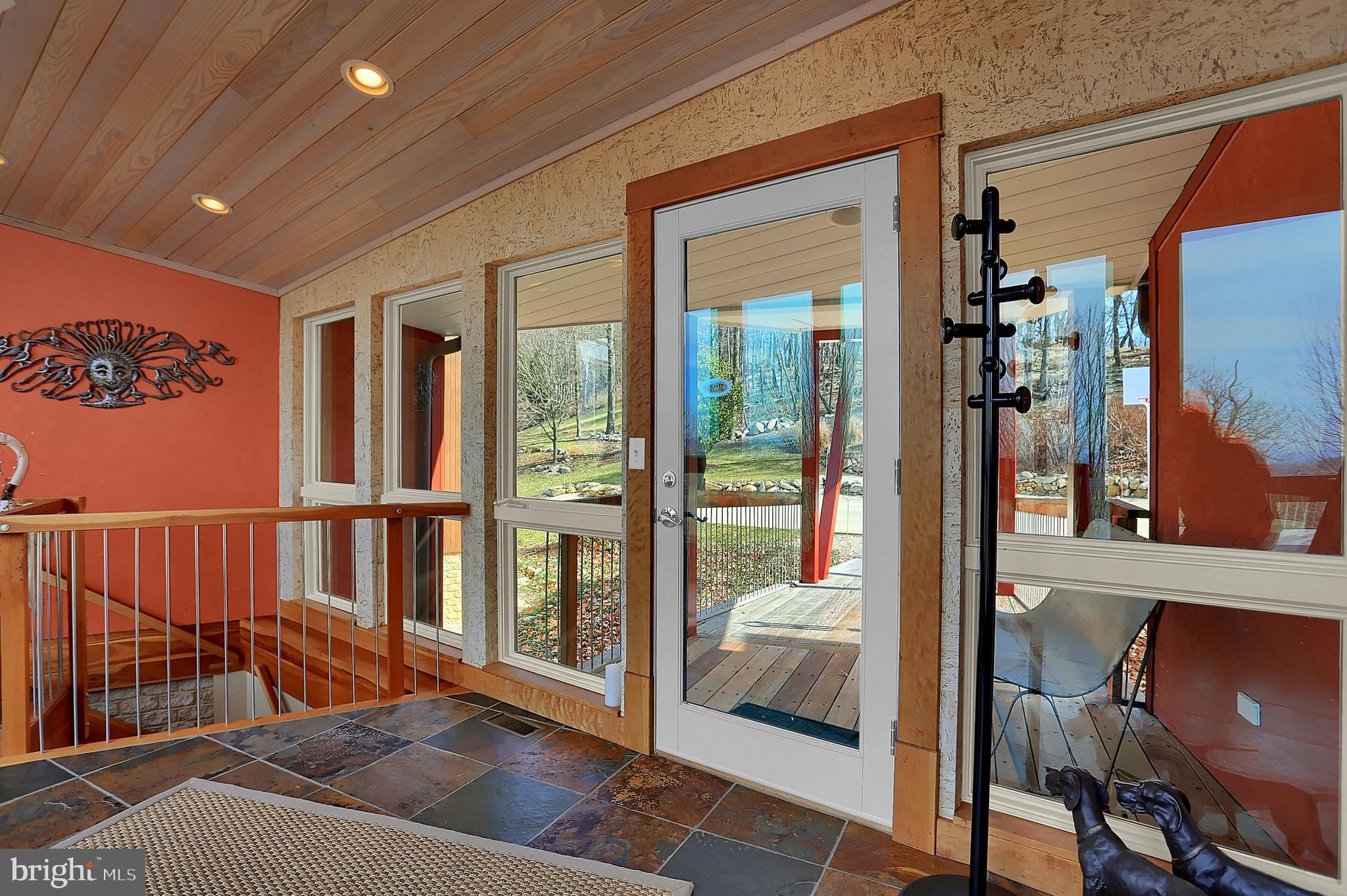 12576 Stone Crest CIRCLE