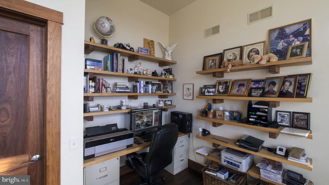 12576 Stone Crest CIRCLE