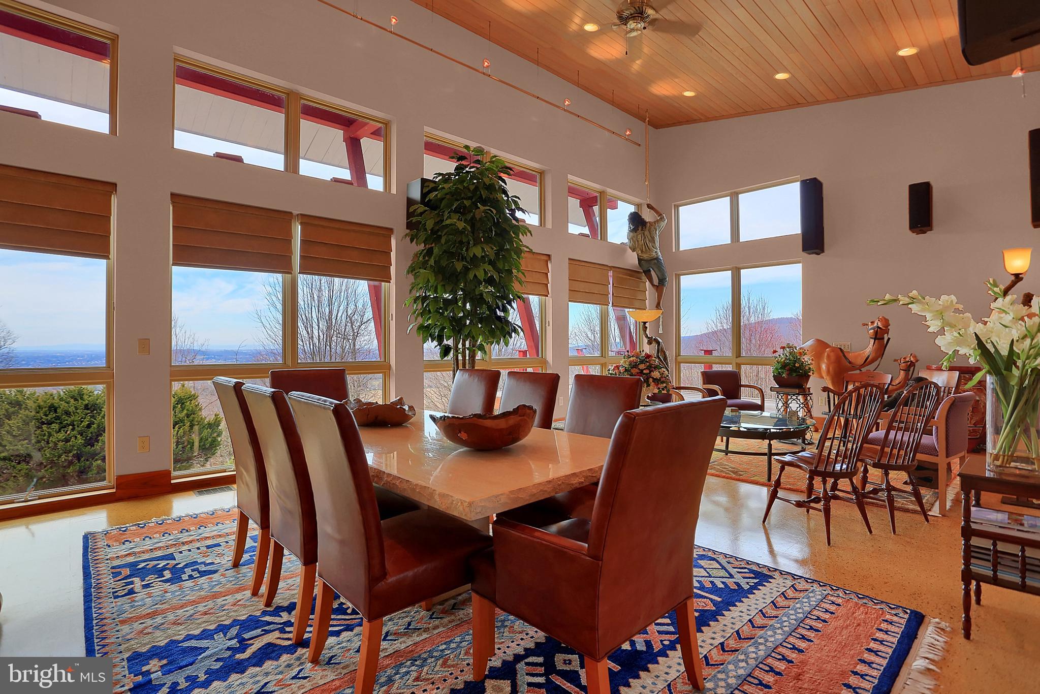 12576 Stone Crest CIRCLE