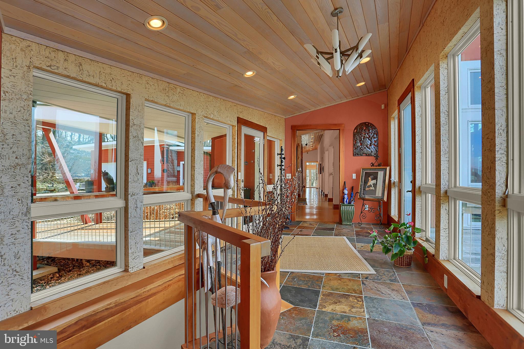 12576 Stone Crest CIRCLE