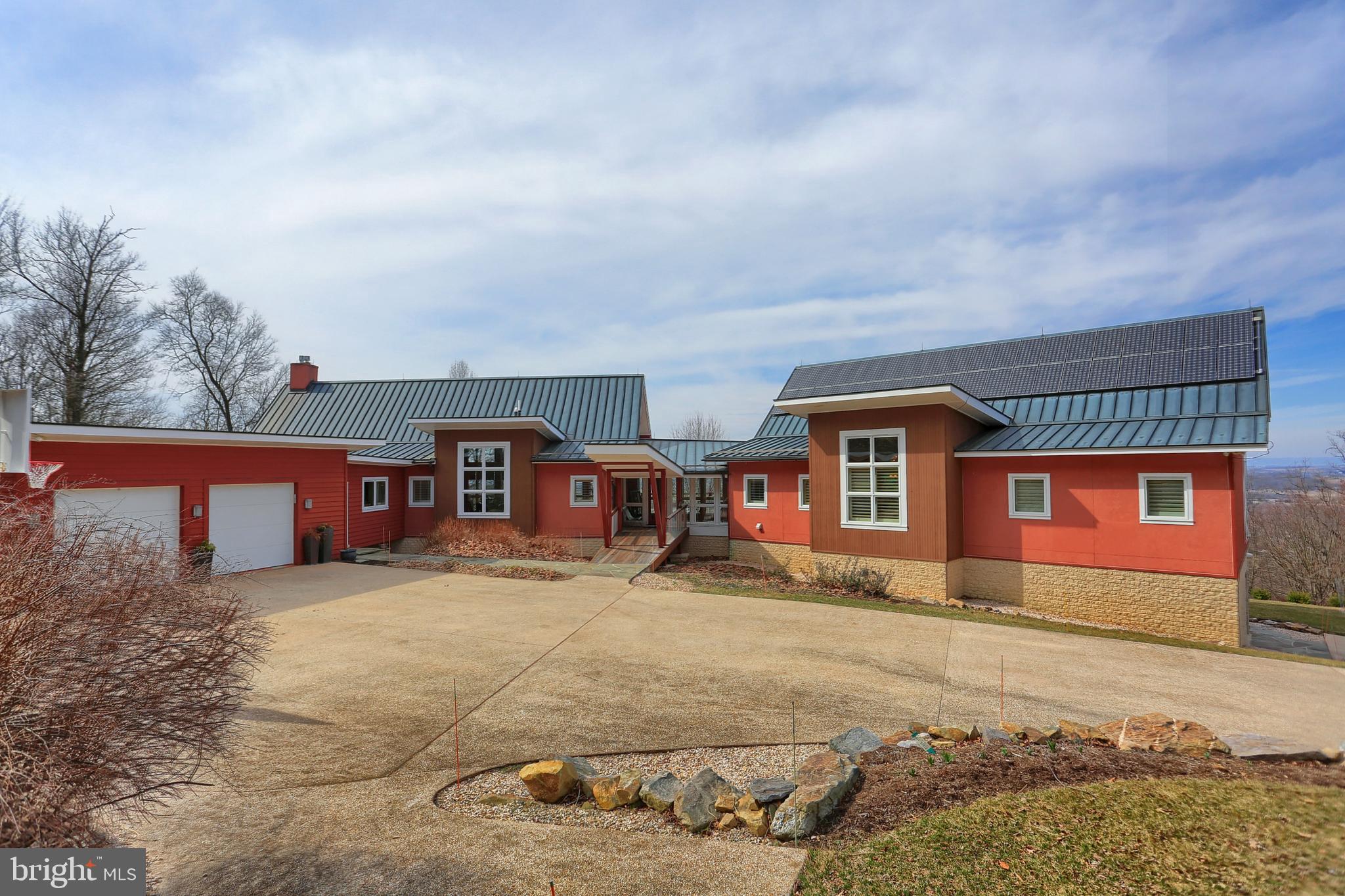 12576 Stone Crest CIRCLE