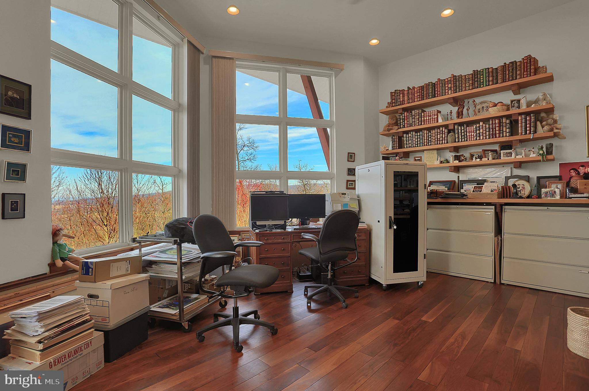 12576 Stone Crest CIRCLE