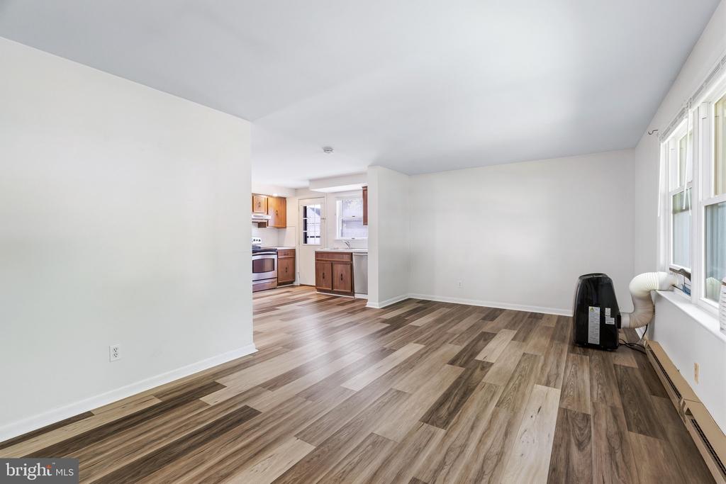 163-165 FAIRVIEW AVENUE AVENUE W