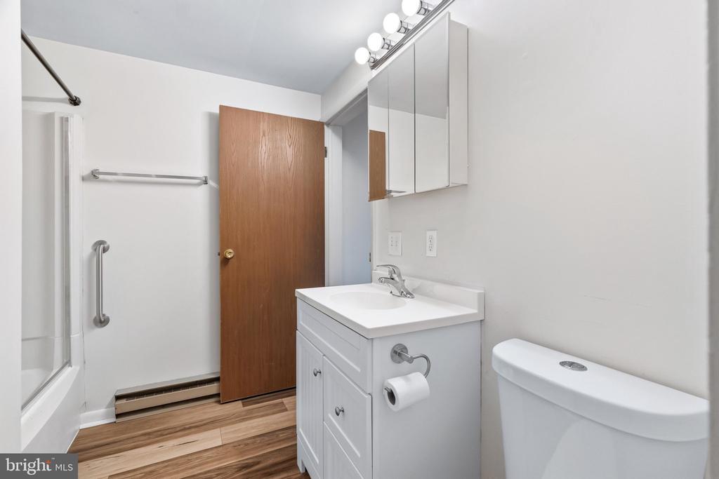 163-165 FAIRVIEW AVENUE AVENUE W