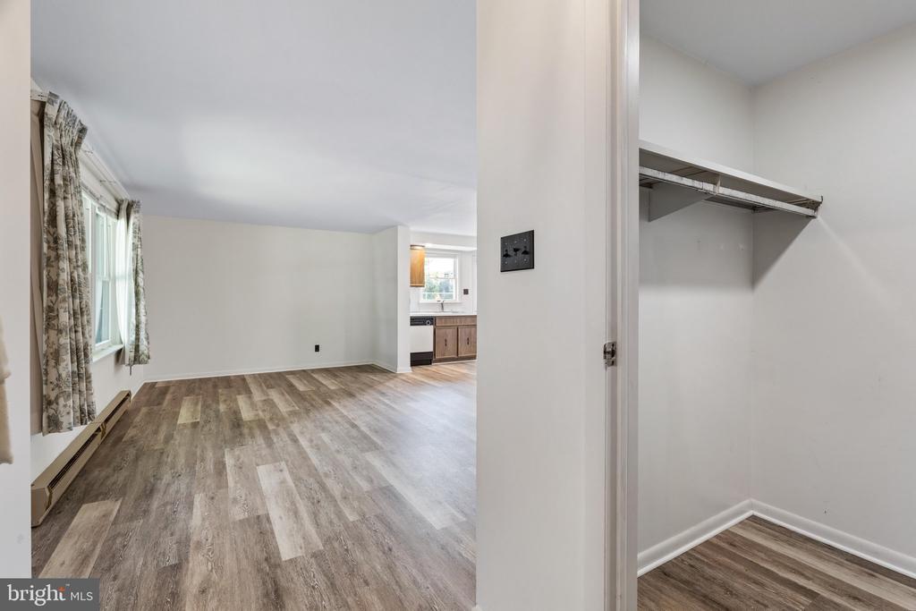 163-165 FAIRVIEW AVENUE AVENUE W