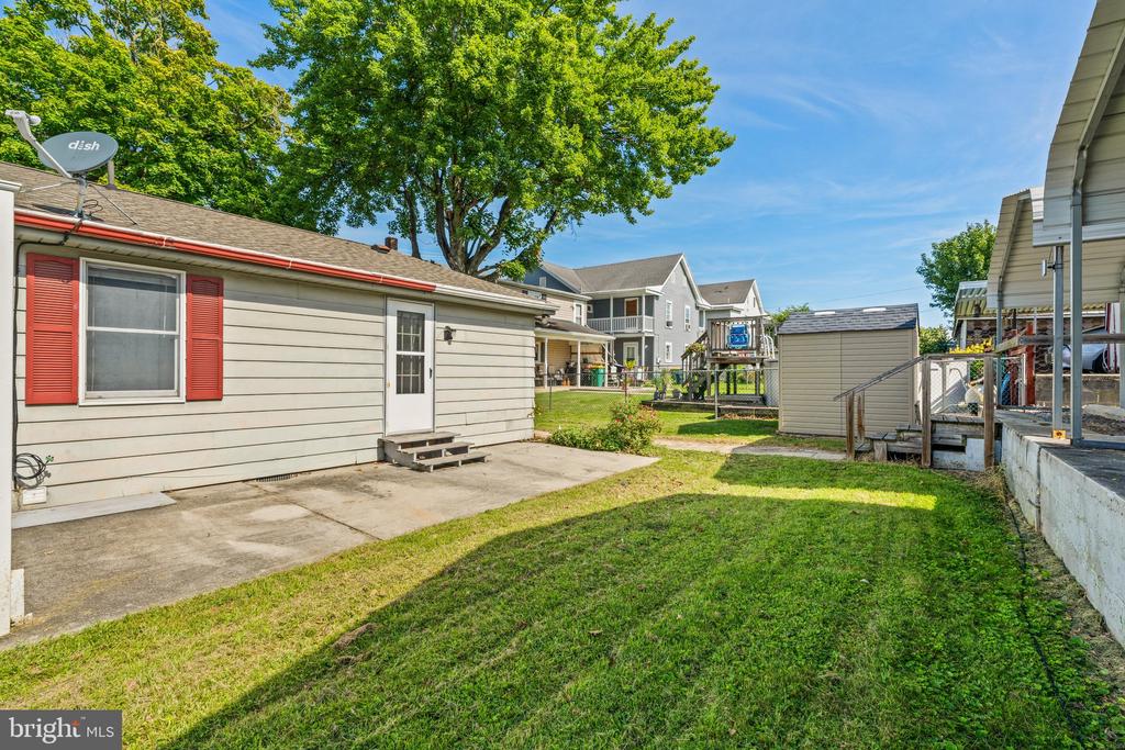 163-165 FAIRVIEW AVENUE AVENUE W