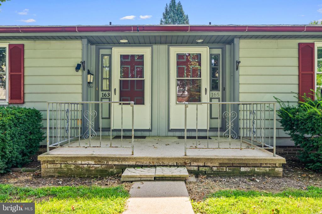 163-165 FAIRVIEW AVENUE AVENUE W