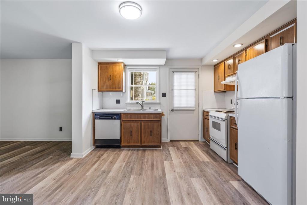 163-165 FAIRVIEW AVENUE