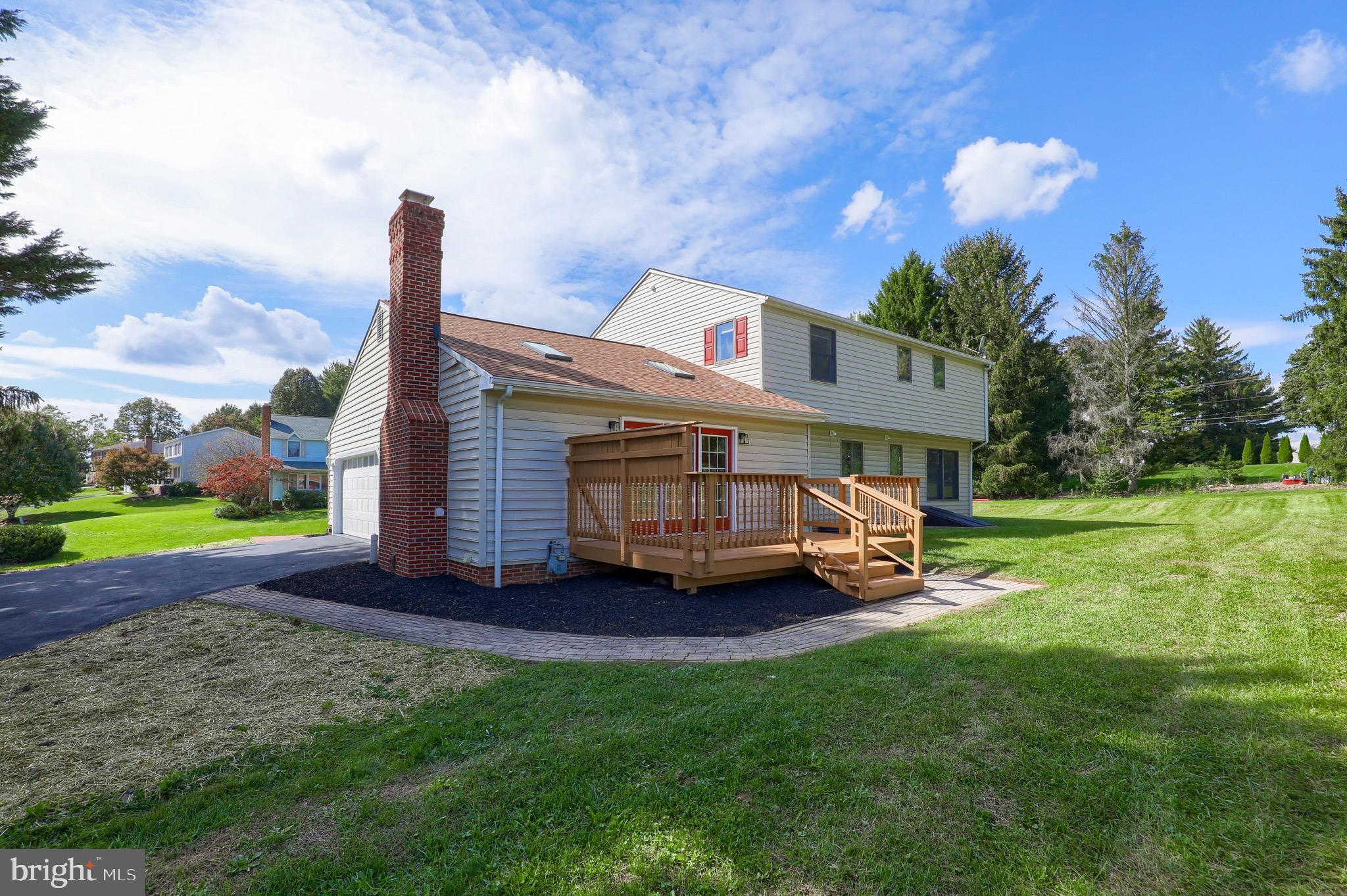 60 Stone Ridge Dr