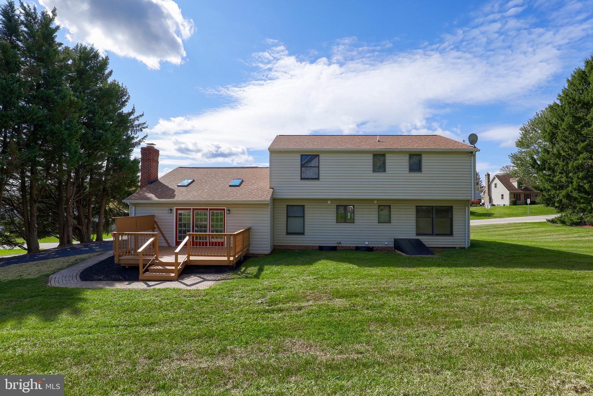 60 Stone Ridge Dr