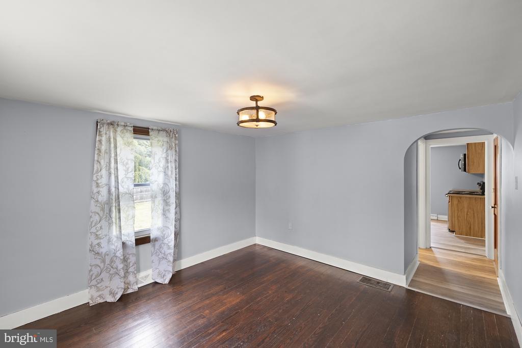 5483 LEHMAN ROAD